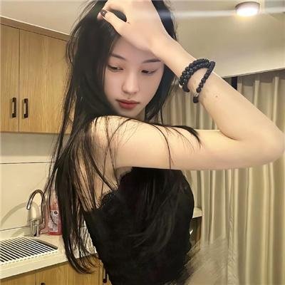 艳女新装